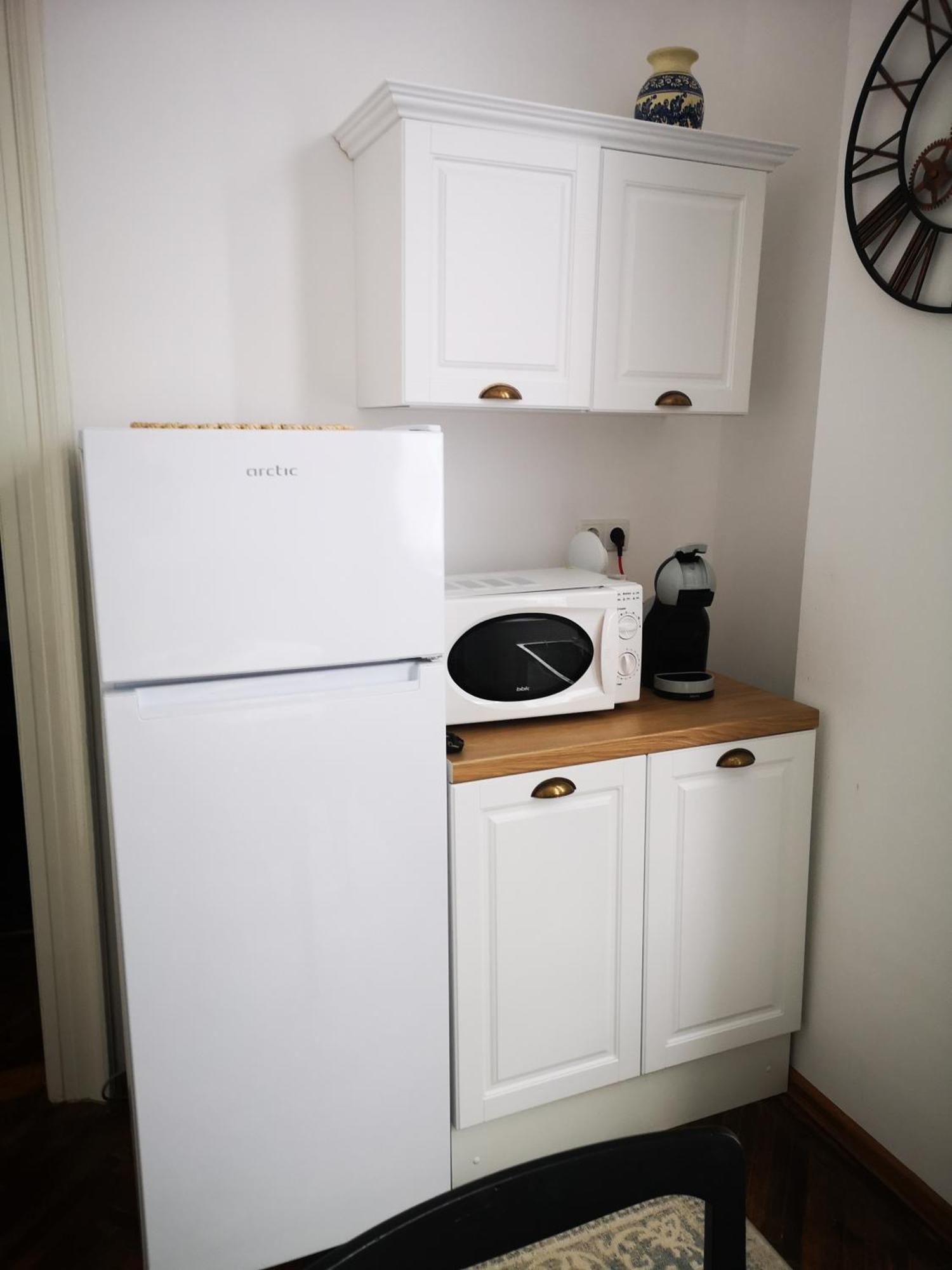 Weisz Apartment-City Center-Free Private Parking,Wifi,Ac Carei Exteriör bild