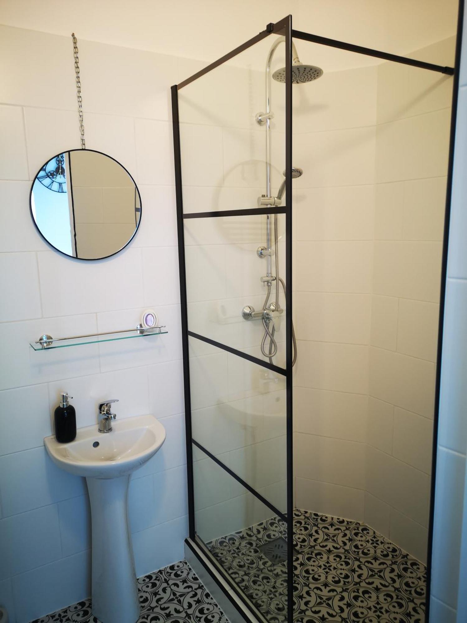 Weisz Apartment-City Center-Free Private Parking,Wifi,Ac Carei Exteriör bild
