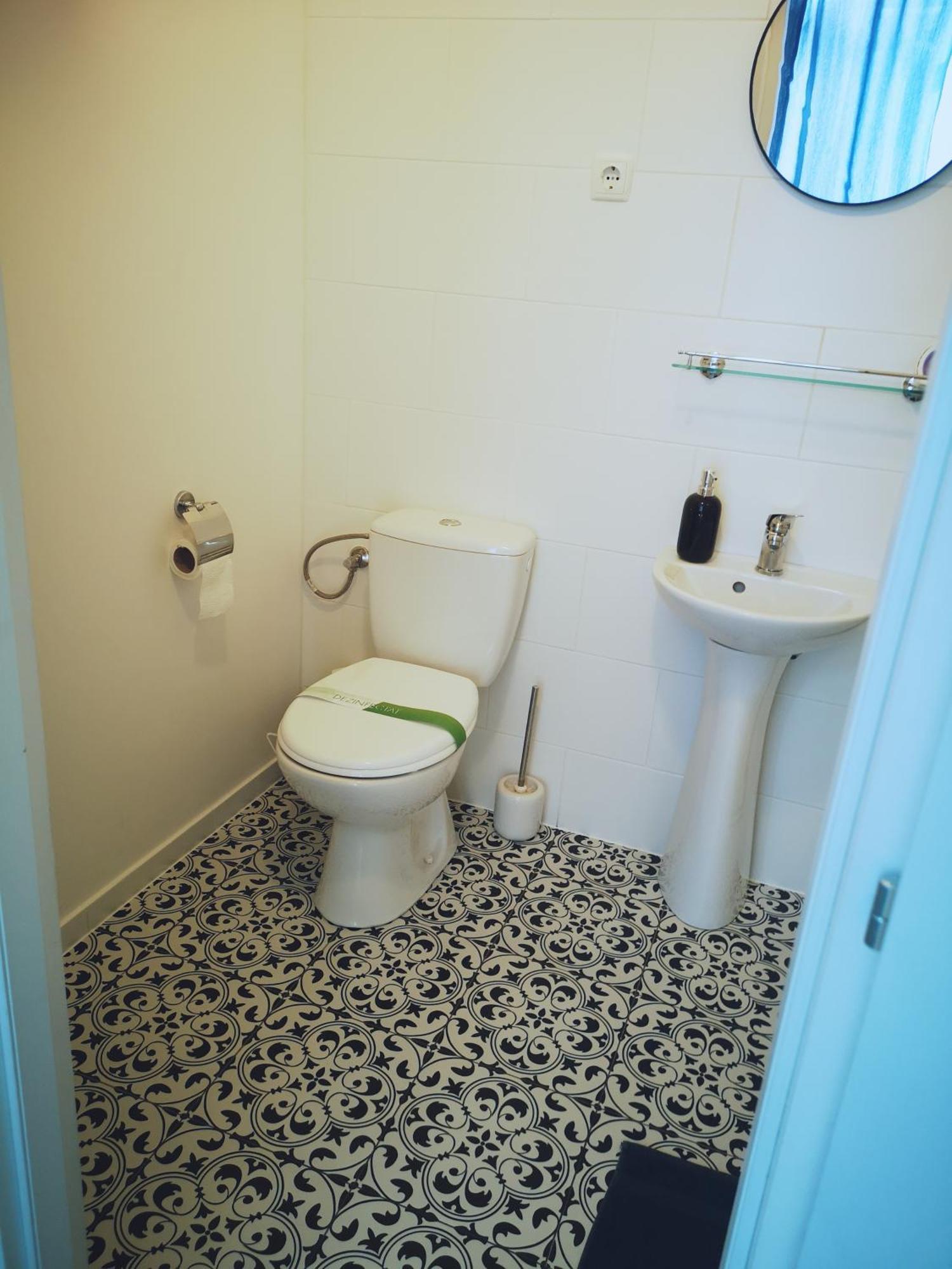 Weisz Apartment-City Center-Free Private Parking,Wifi,Ac Carei Exteriör bild